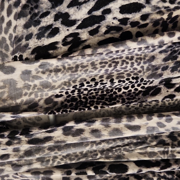 Xl Bobeau Leapord print sweater - Picture 3 of 5